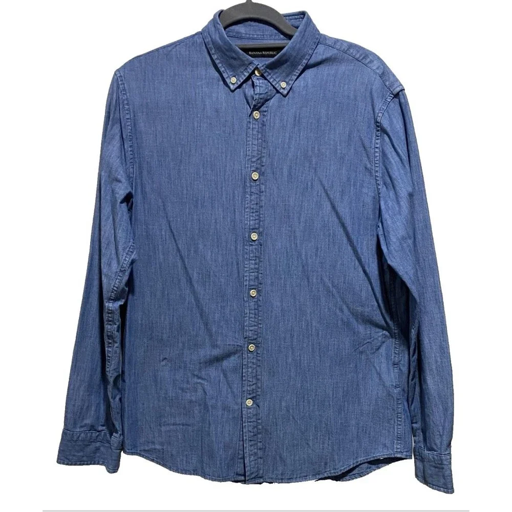 Banana Republic Mens M Blue Chambray Button Up Shirt Long Sleeve Cotton Oxford